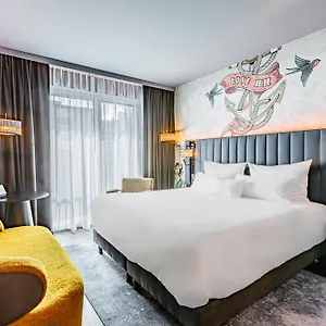 4* Hotel Nyx By Leonardo