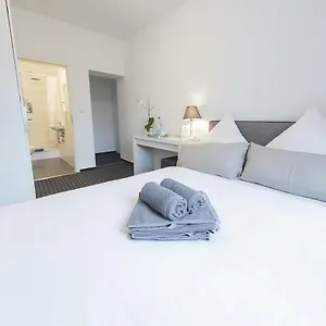 Berolina Haus 3*, Düsseldorf Alemania
